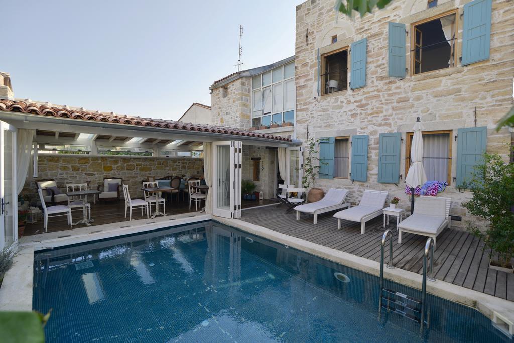 Eski Tas Hotel Çeşme Εξωτερικό φωτογραφία