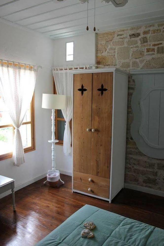 Eski Tas Hotel Çeşme Εξωτερικό φωτογραφία