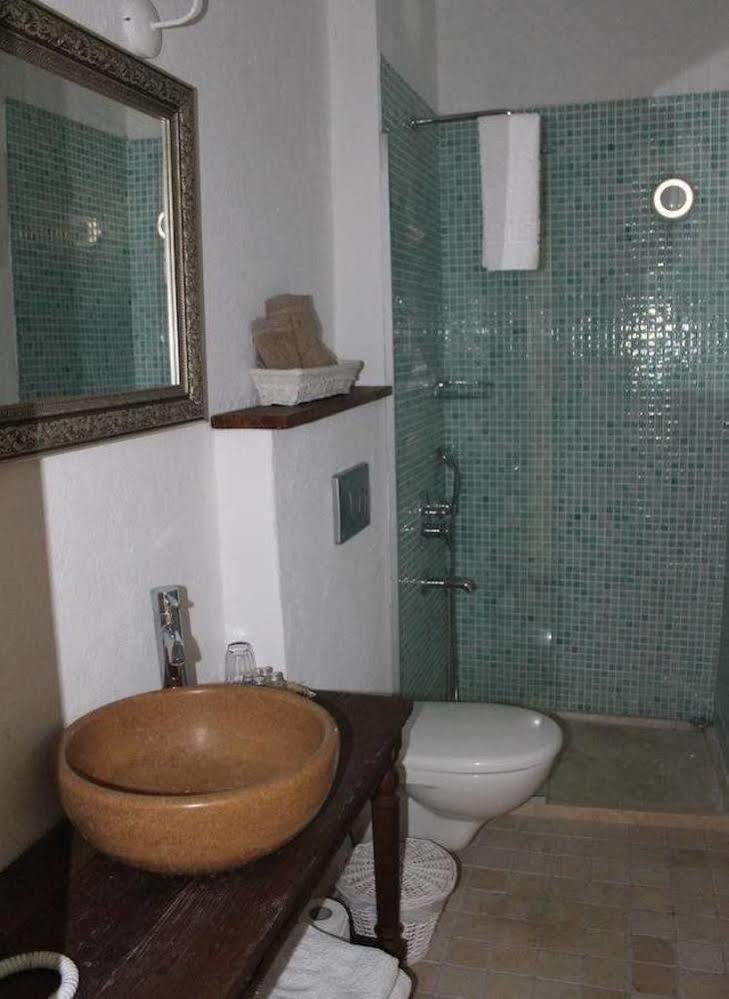 Eski Tas Hotel Çeşme Εξωτερικό φωτογραφία