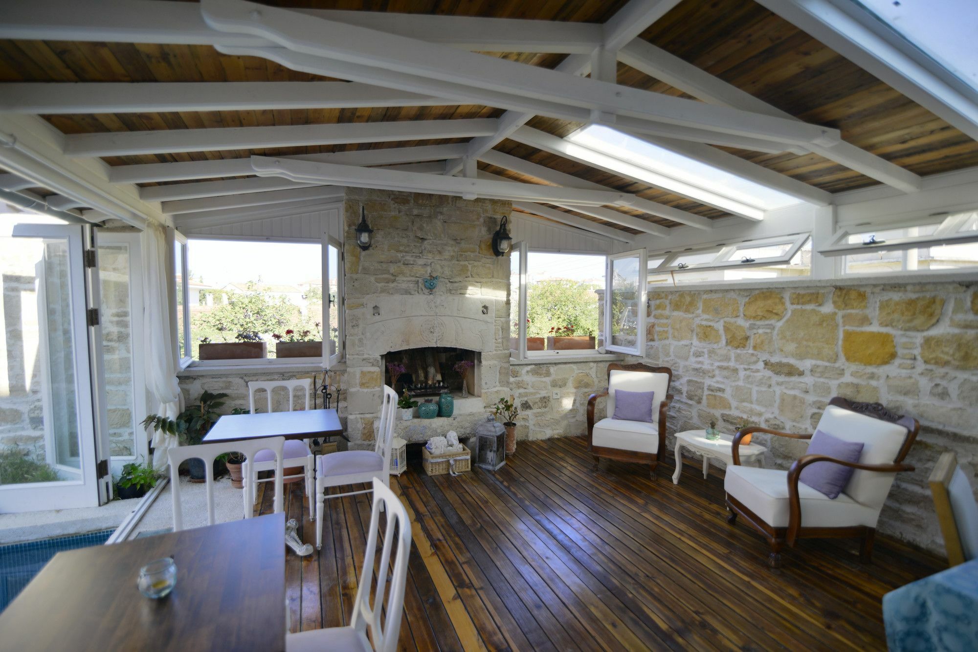 Eski Tas Hotel Çeşme Εξωτερικό φωτογραφία